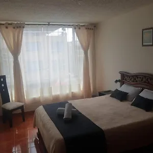 Habitación en casa particular Cerca Al Aeropuerto Domina House, Bogotá